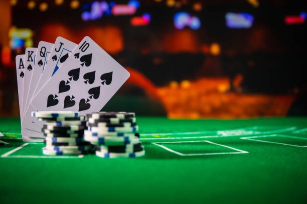 koitotologin Lightning Baccarat live dealer studio with multiplier display